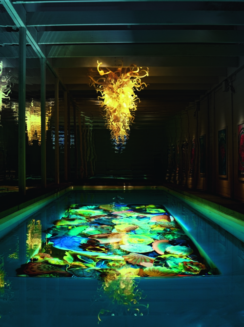 DALE CHIHULY POOL INSTALLATION